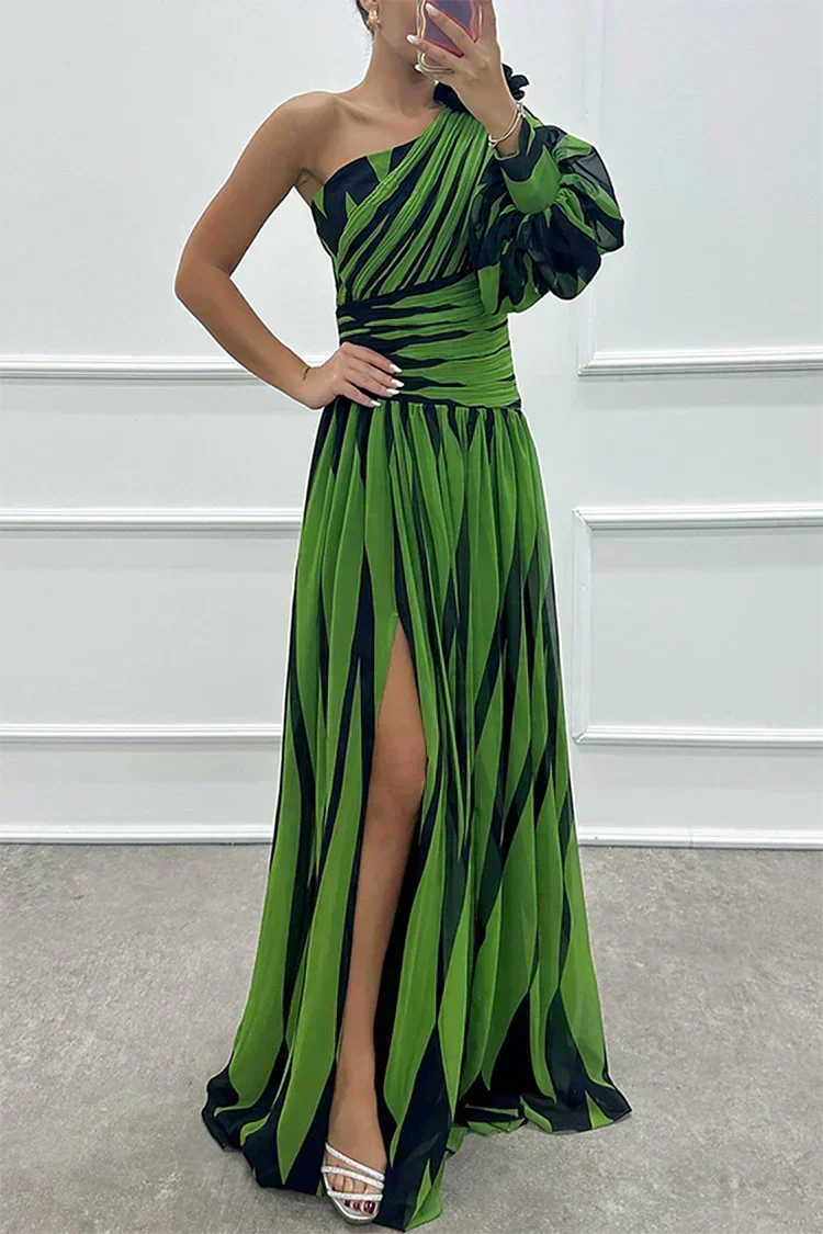 Isla & June | Elegant Striped Maxi Dress with One Shoulder