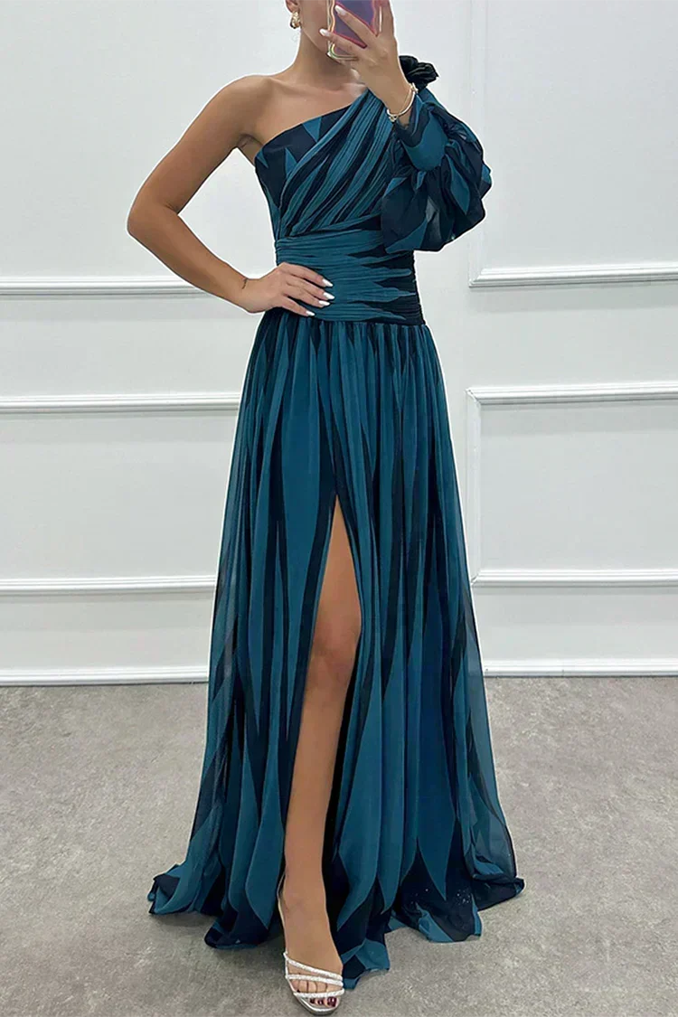 Isla & June | Elegant Striped Maxi Dress with One Shoulder