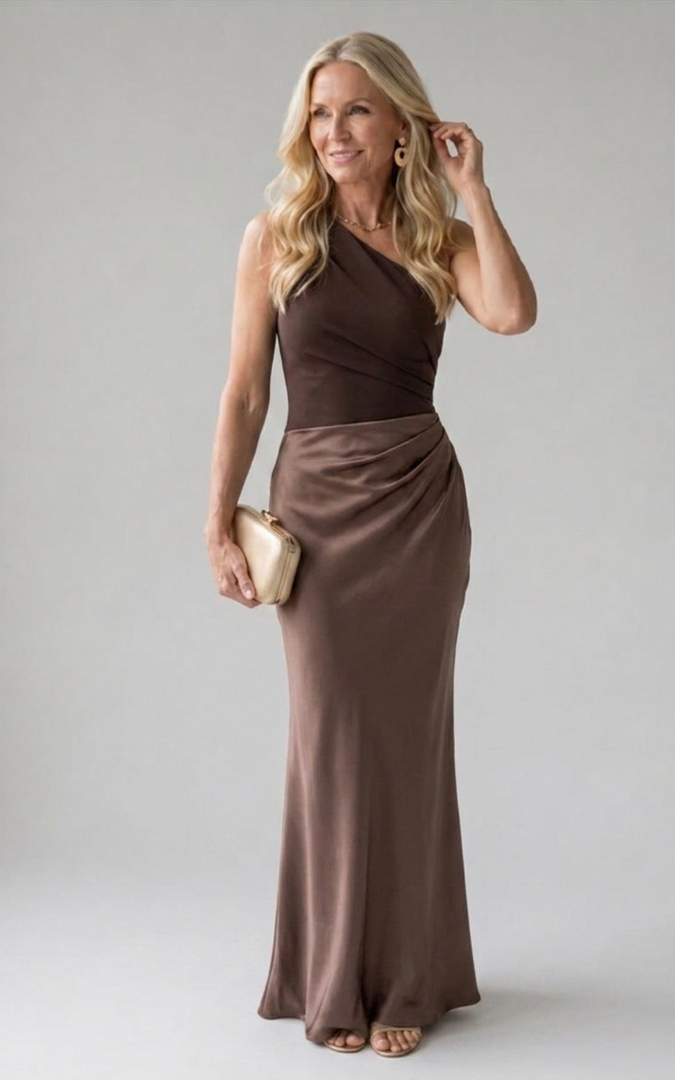 Isla & June | Maxi Dress with a Guilt in Satin