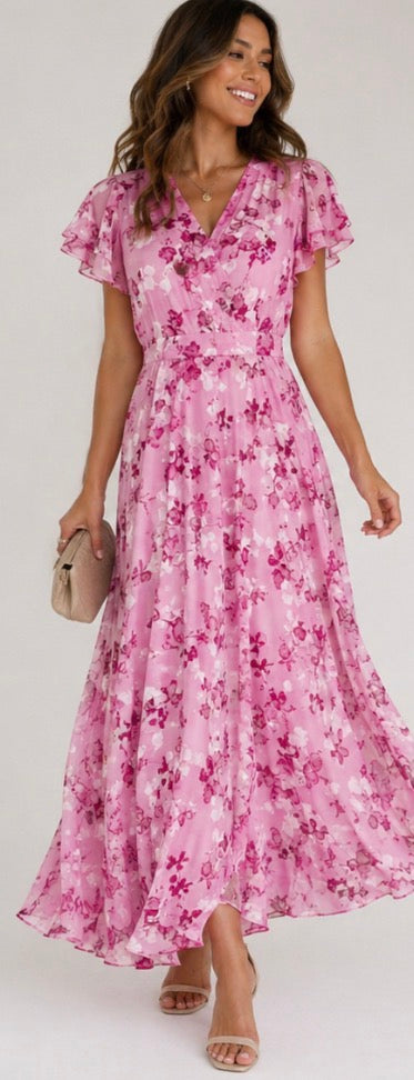 Isla & June | Glamorous dress that covers the belly