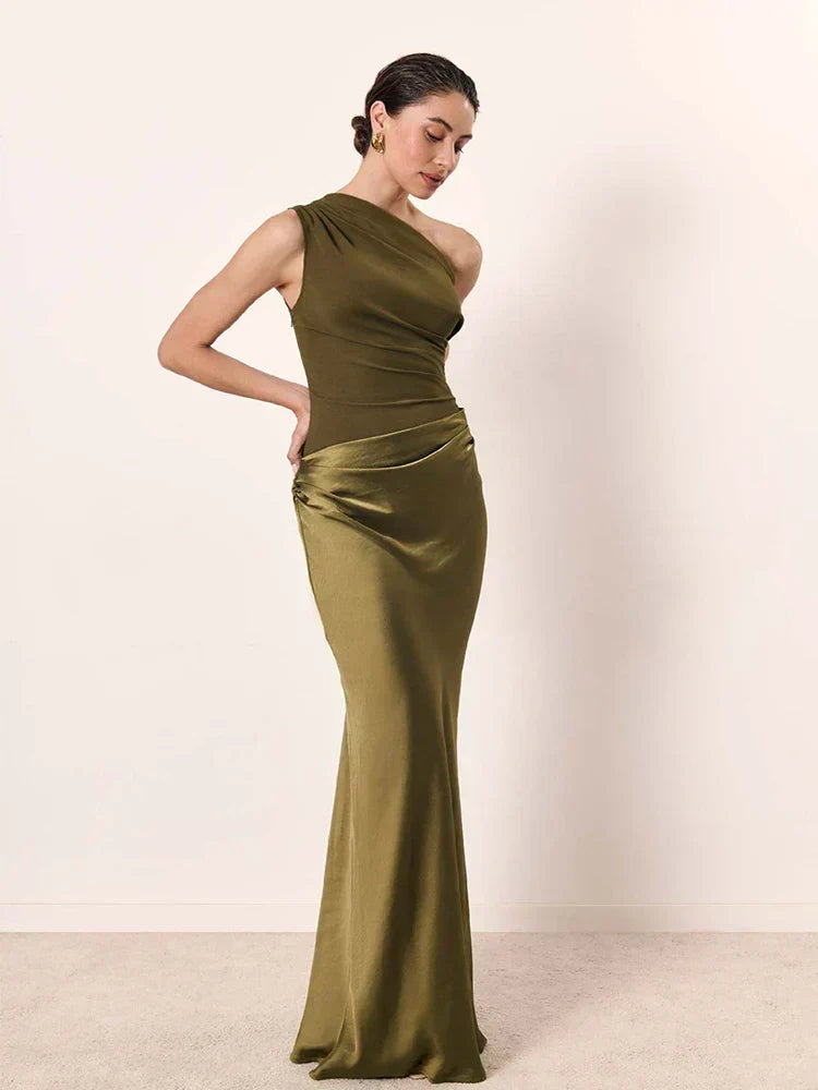 Isla & June | Maxi Dress with a Guilt in Satin