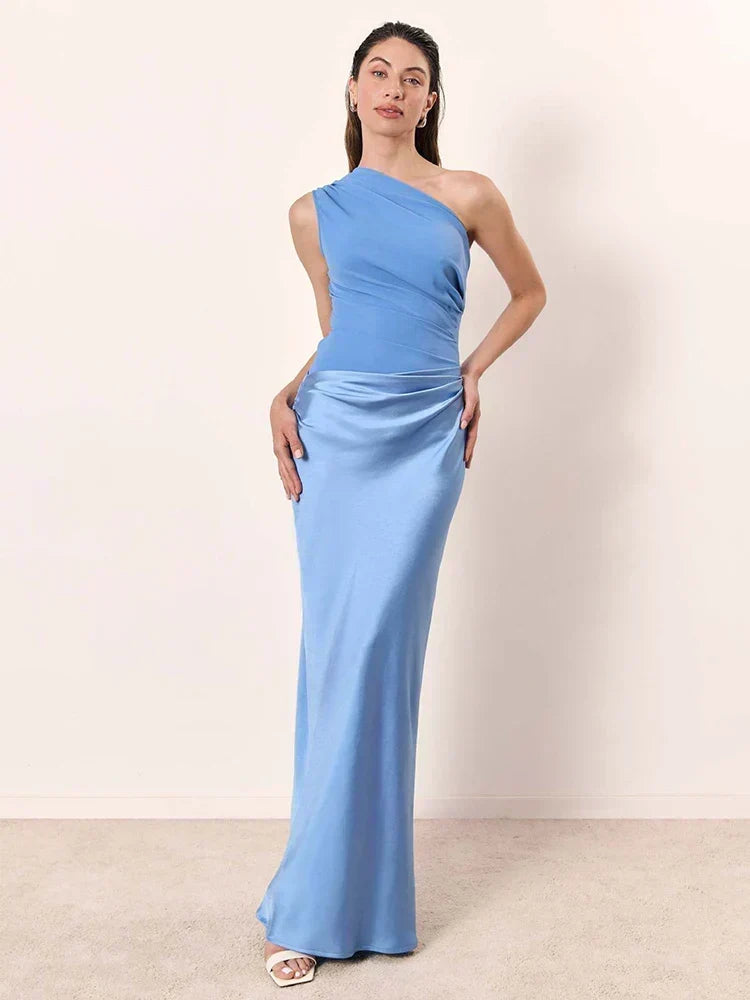 Isla & June | Maxi Dress with a Guilt in Satin